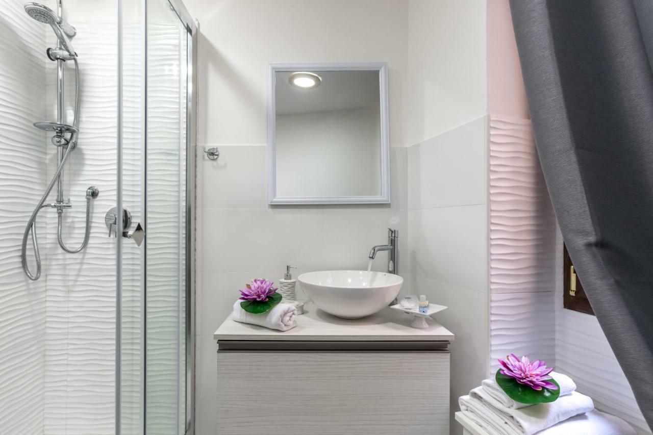 Fior Di Loto Sweetness Otel Cagliari Dış mekan fotoğraf