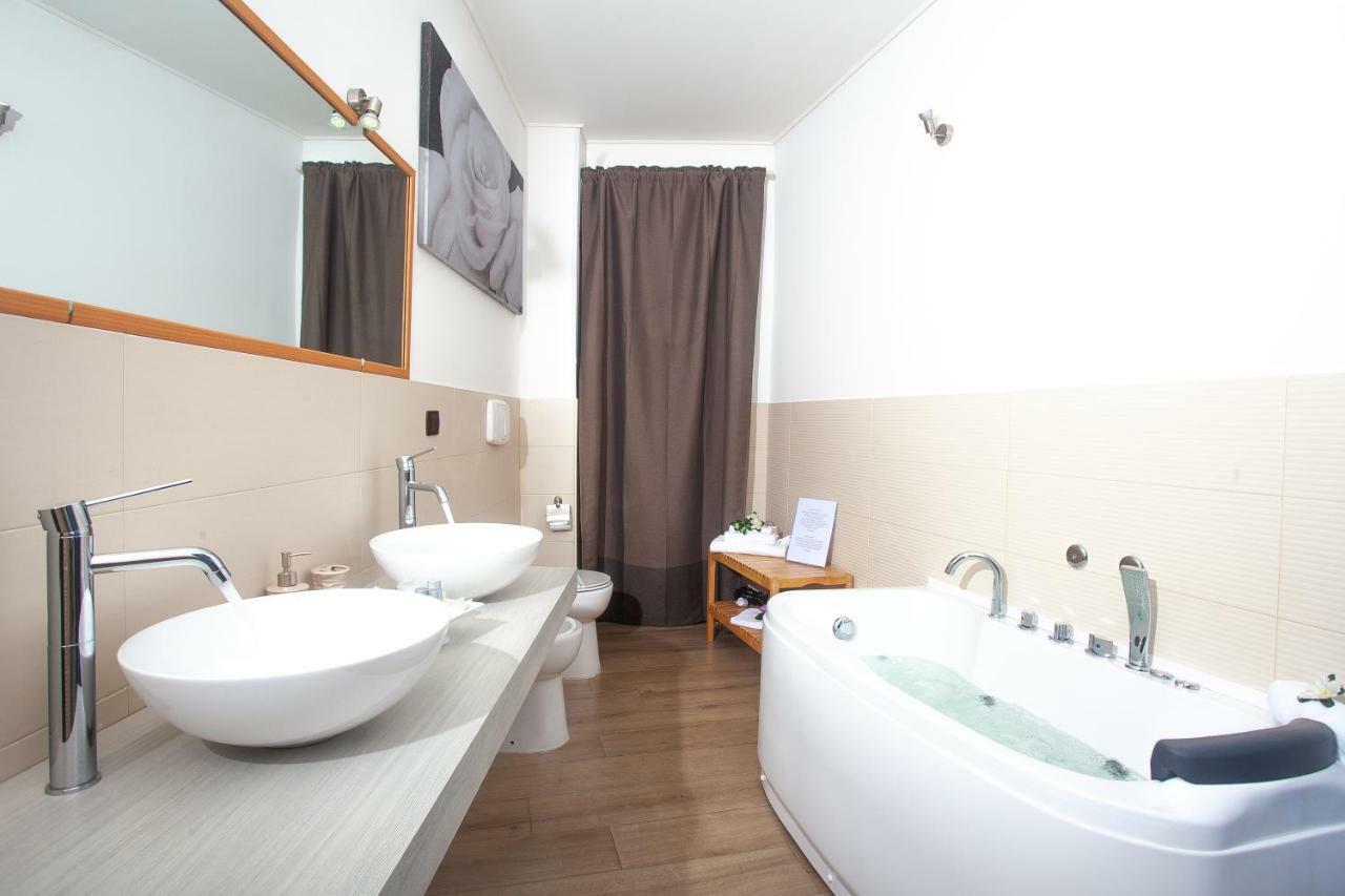 Fior Di Loto Sweetness Otel Cagliari Dış mekan fotoğraf