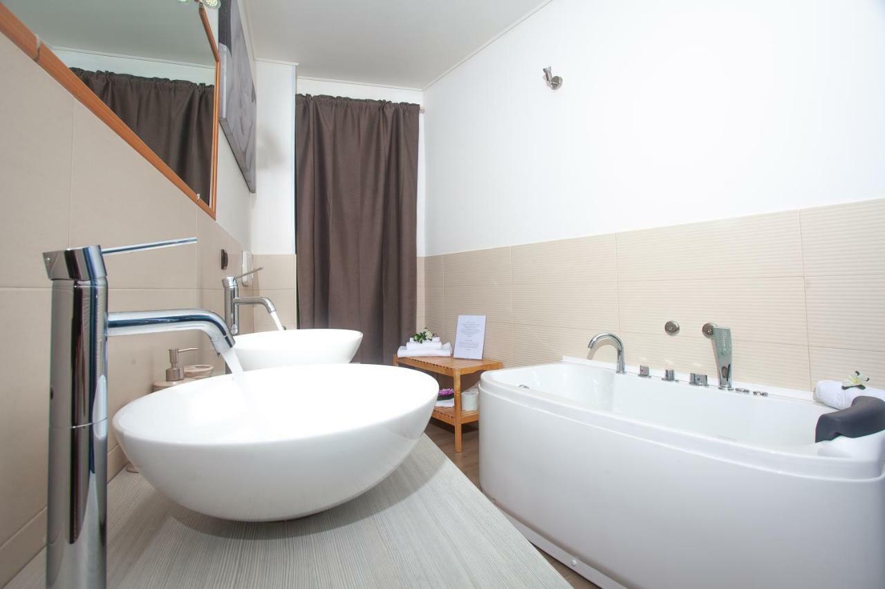 Fior Di Loto Sweetness Otel Cagliari Dış mekan fotoğraf